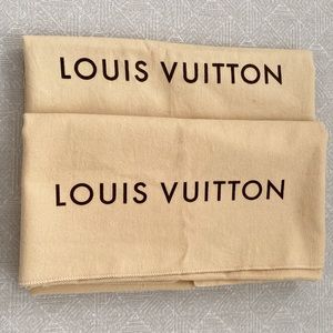💲45.00 Each👈💯Authentic Louis Vuitton Dustbag.